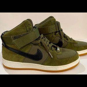 Green Nike Air Force 1